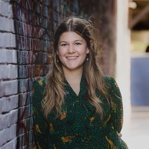 Meet your Posher, Julia